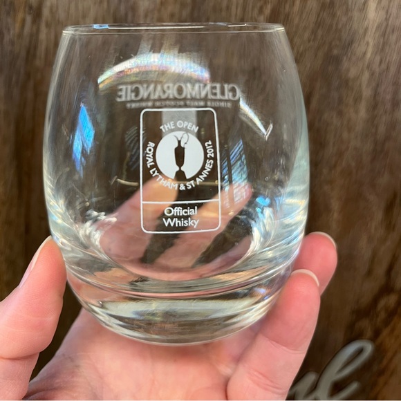 Bundle of glasses: Glenlivet, Glenmorangie, and Quervo 1800 - Picture 9 of 10